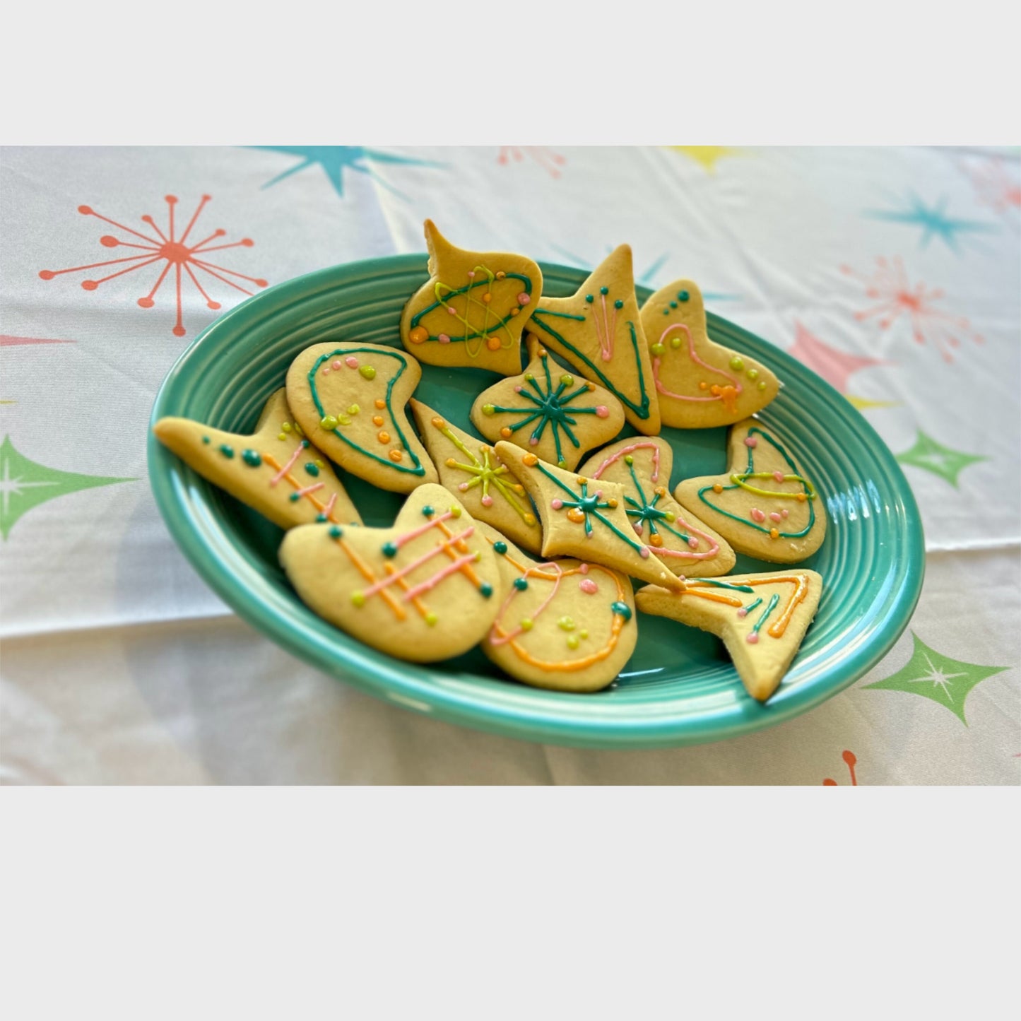 5 Piece Retro Cookie Cutter Set 50s Kitchen Mid Century Modern MCM Stainless Steel