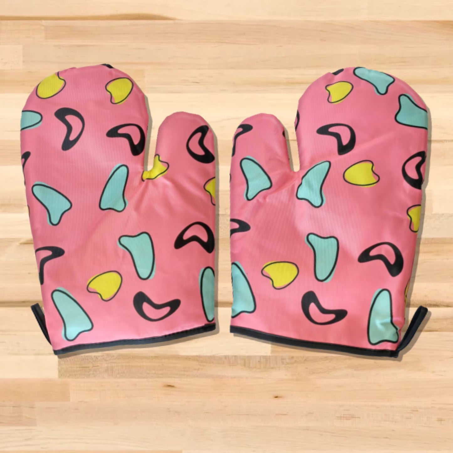 Retro Oven Mit 50s Kitchen Mid Century Modern MCM Pink Blue Vintage Cookie Cutters