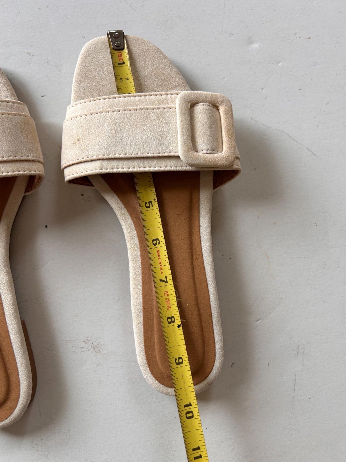 Mod Sandals 7 Off White Cream Buckle 60s Style NEW Slide Flat Charlie Paige